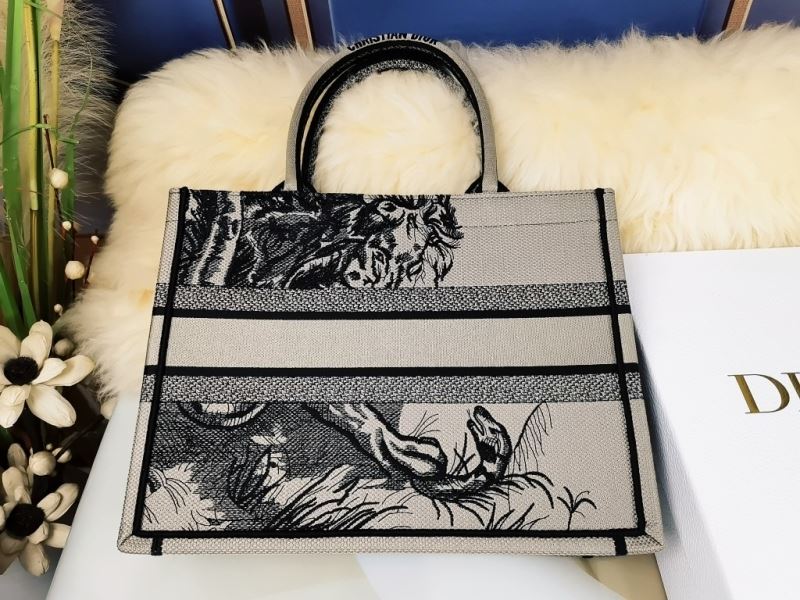 Christian Dior Shopping Bags